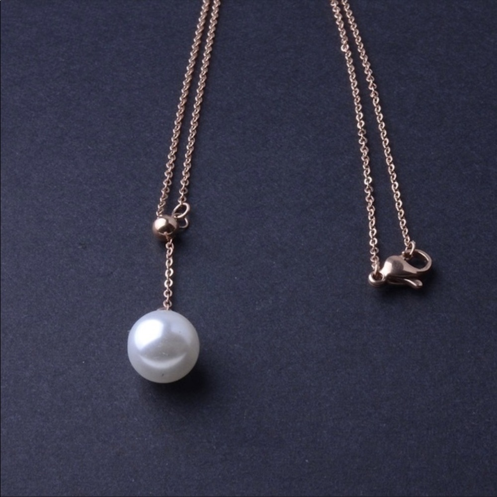 Delicate Pearl Necklace - Picture 6 of 6